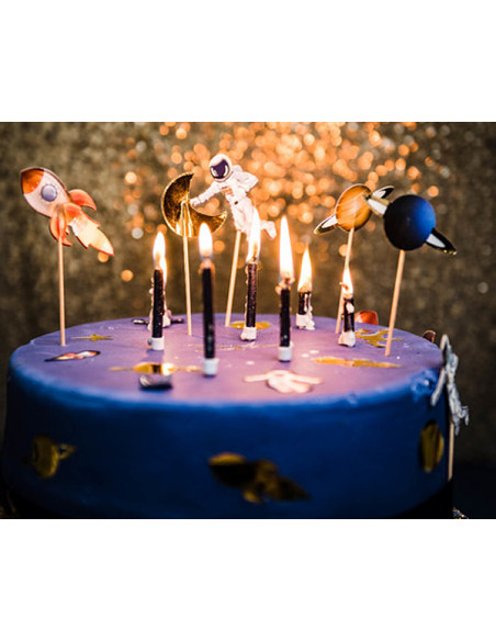 Gâteau et bougies d'anniversaire : une tradition… Pas si ancienne. - France  Bleu