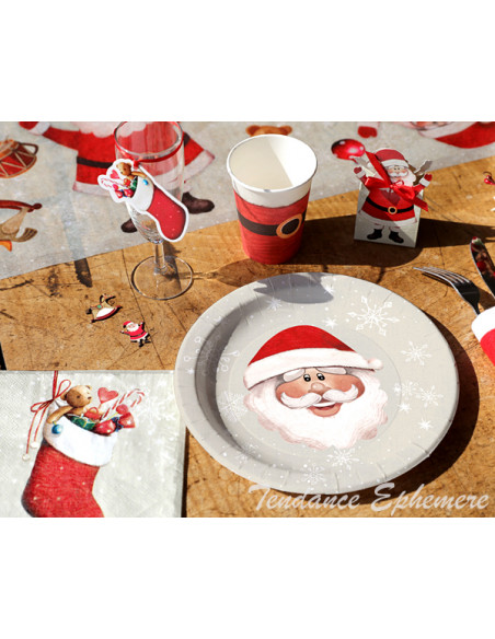 Assiette en carton ronde motif Père Noël x10